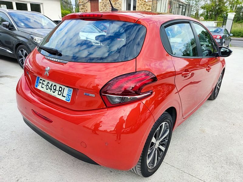PEUGEOT 208 I 2017