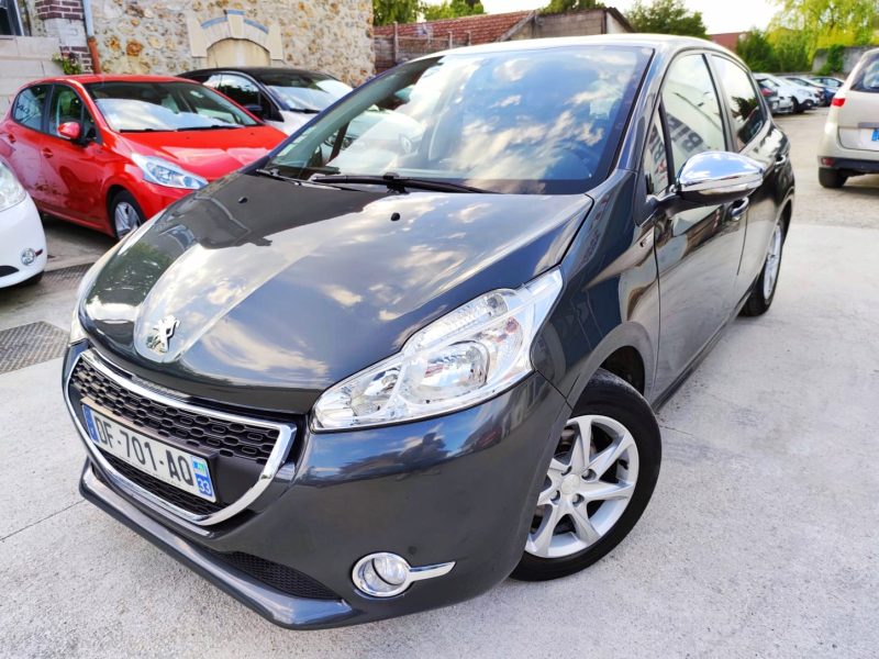 PEUGEOT 208 I 2014