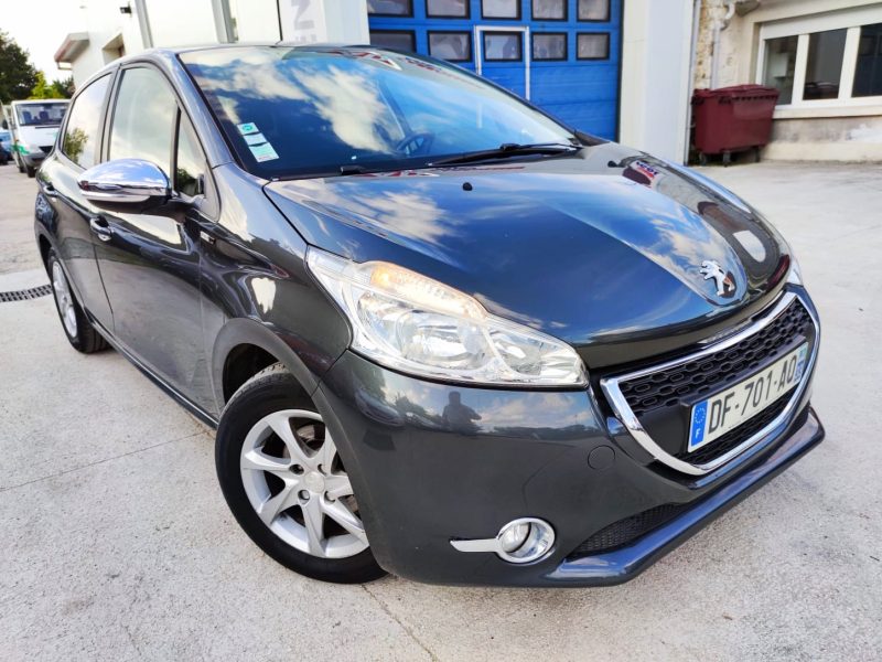 PEUGEOT 208 I 2014