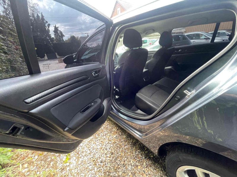 RENAULT MEGANE IV Grandtour 2017