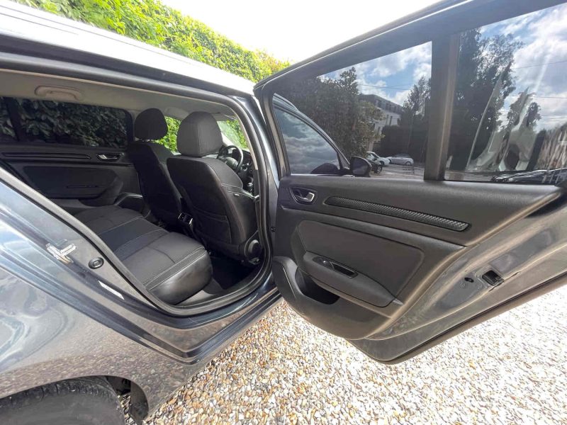 RENAULT MEGANE IV Grandtour 2017