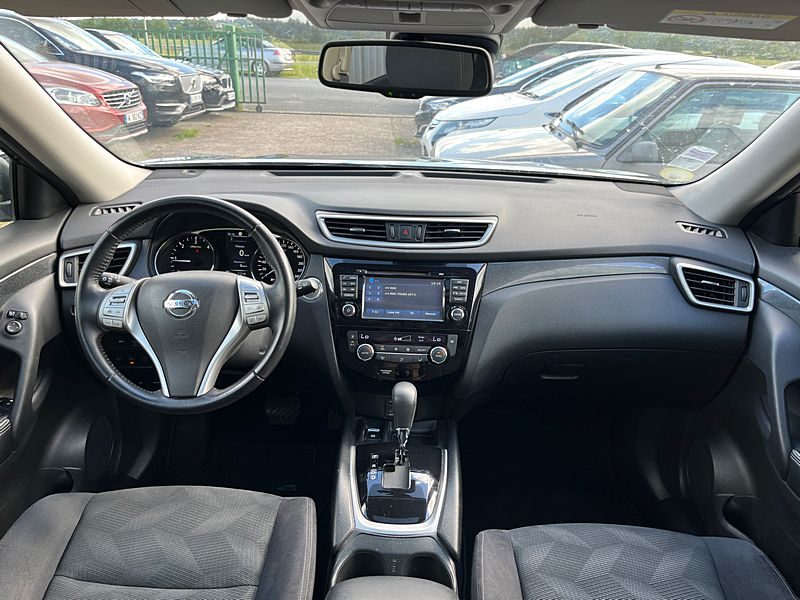 NISSAN X-TRAIL 2015