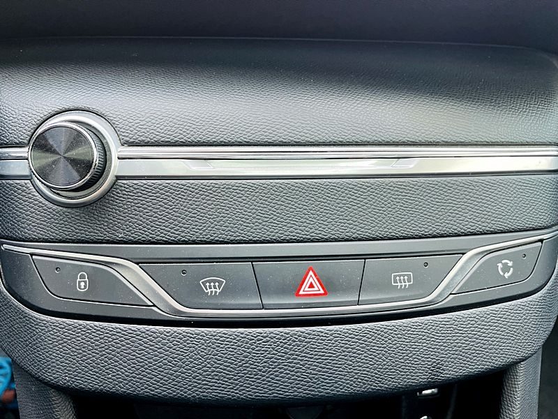 PEUGEOT 308 SW II 2015