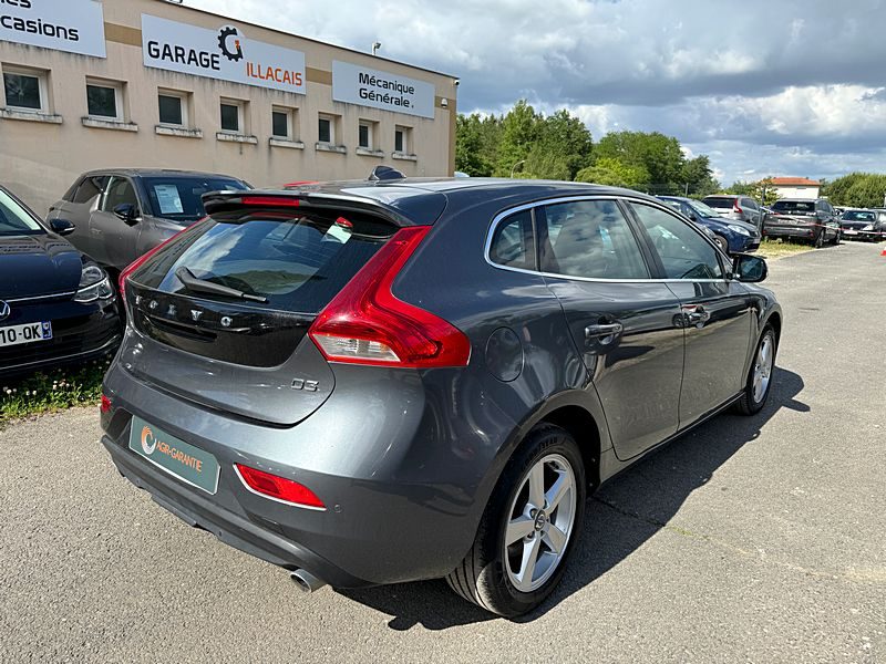 VOLVO V40 D3 150CV MOMENTUM
