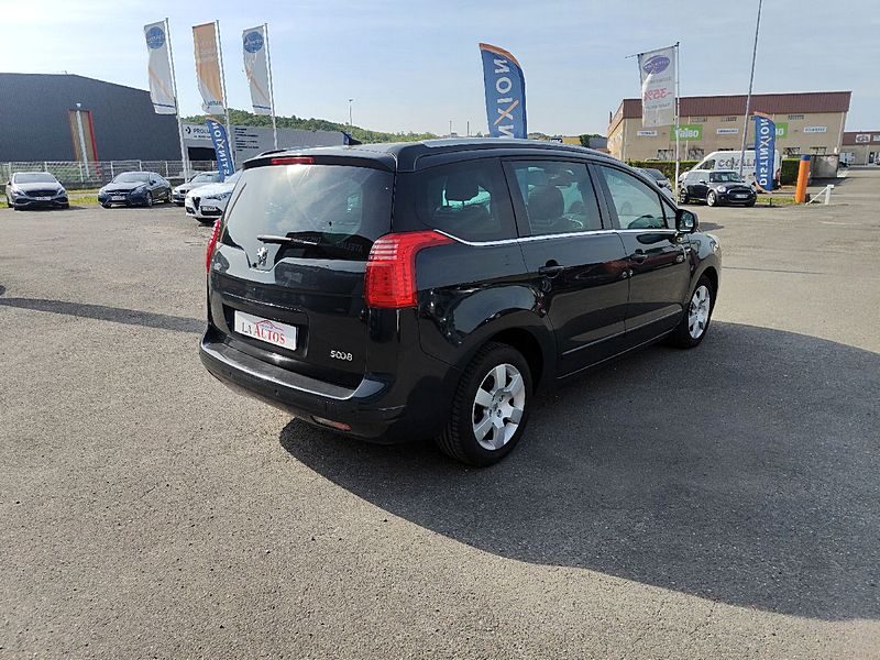 PEUGEOT 5008 1.6 HDi 112cv PREMIUM PACK BVA