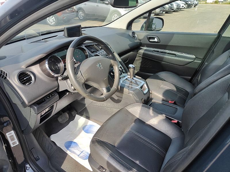 PEUGEOT 5008 1.6 HDi 112cv PREMIUM PACK BVA