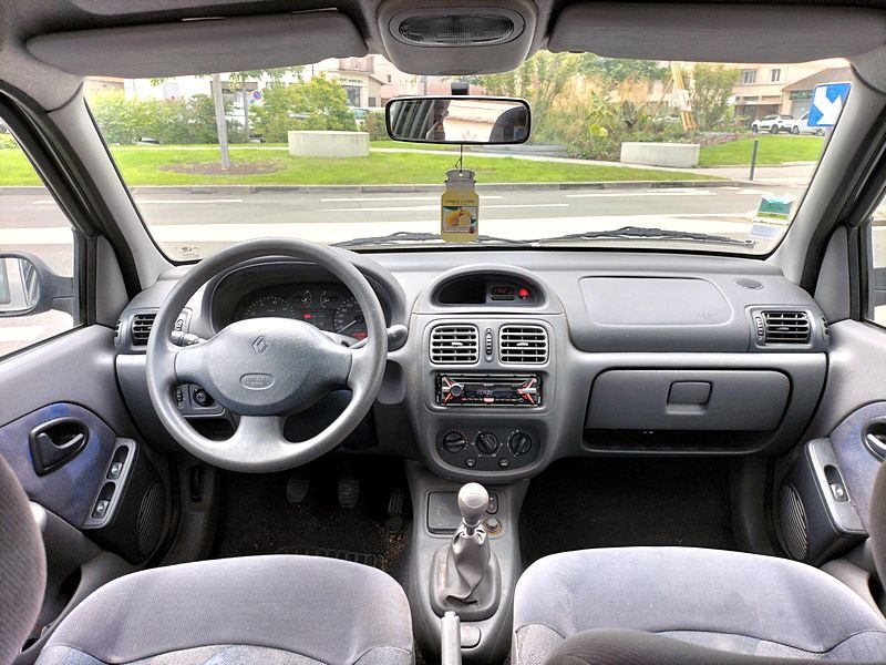 RENAULT CLIO II
