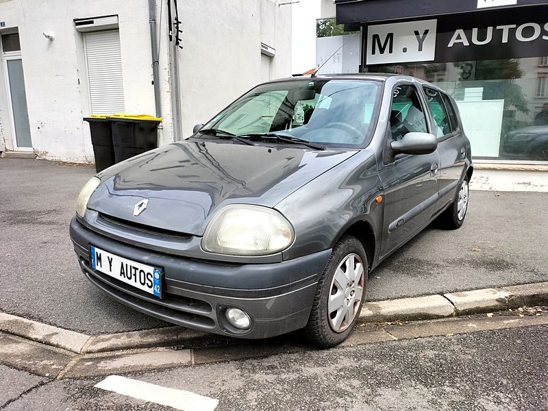 RENAULT CLIO II
