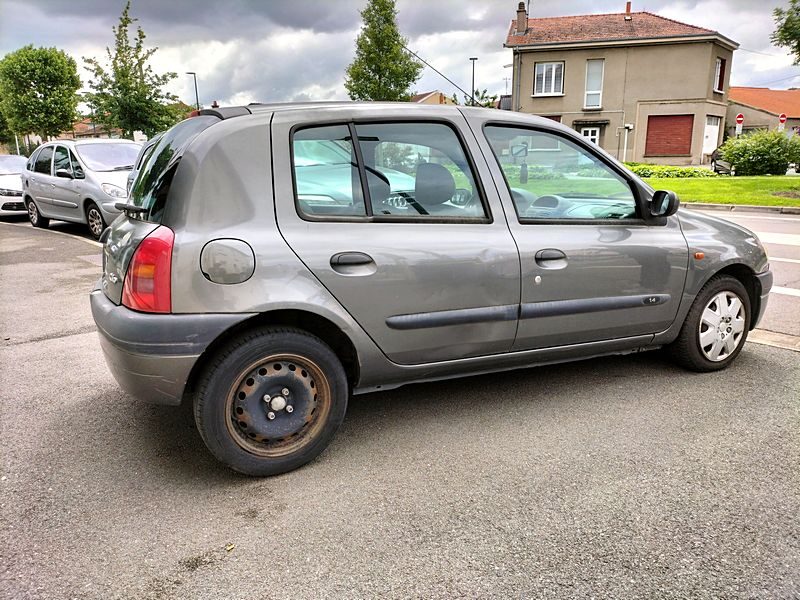 RENAULT CLIO II