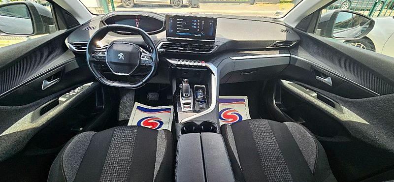 PEUGEOT 3008 SUV 2021