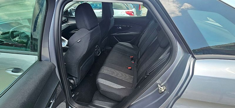 PEUGEOT 3008 SUV 2021