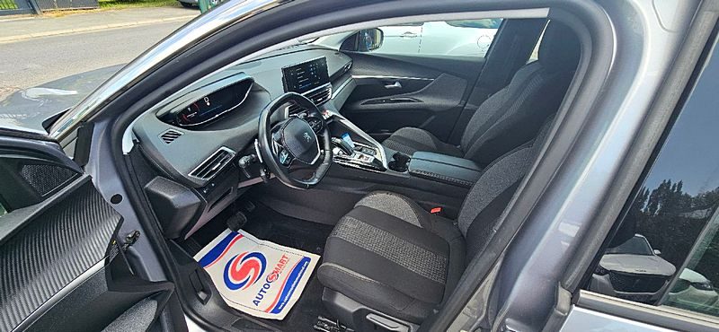 PEUGEOT 3008 SUV 2021