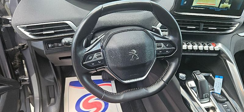 PEUGEOT 3008 SUV 2021