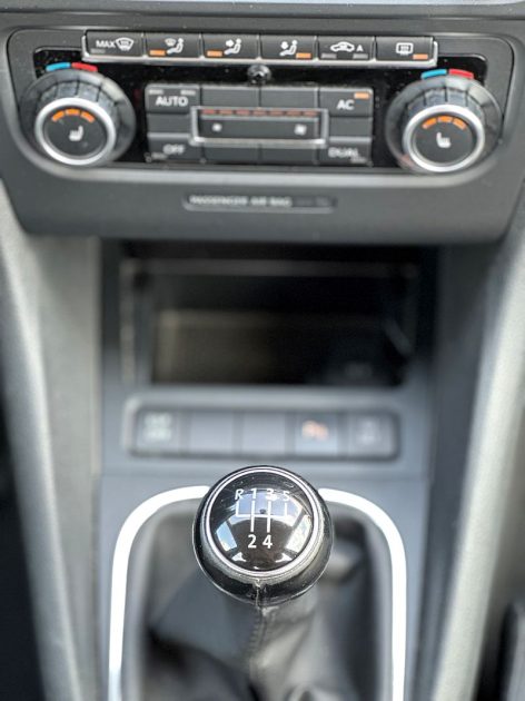 VOLKSWAGEN GOLF 2009