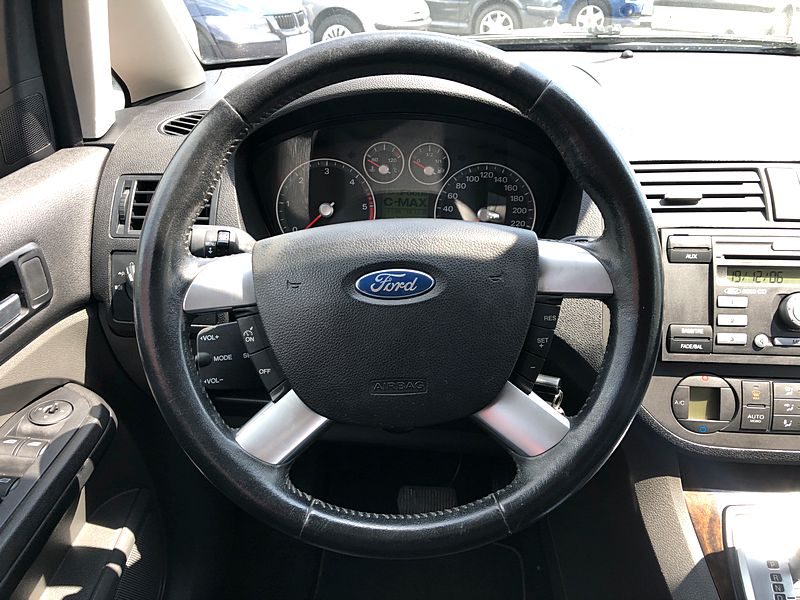 FORD FOCUS C-MAX 1.6L TDCi 110cv Guia *BOITE AUTO_SIEGE CUIR / Révisé&Garantie