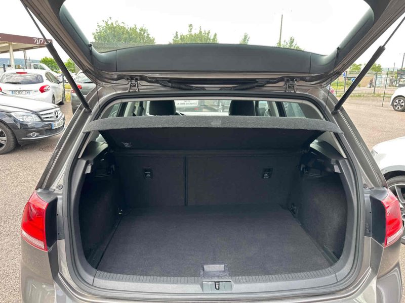 VOLKSWAGEN GOLF VII 2015