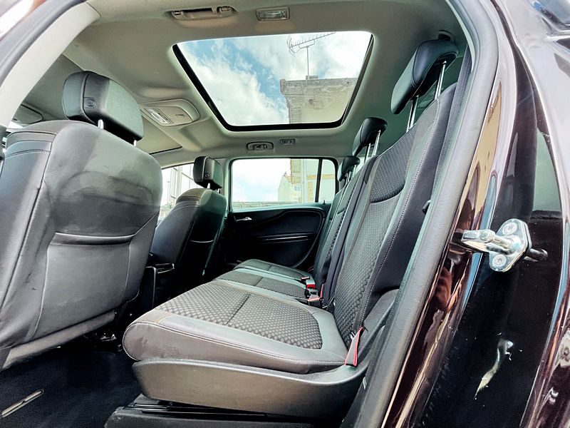 OPEL ZAFIRA TOURER C 2016