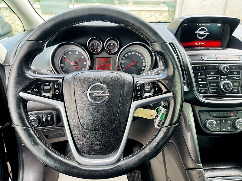 OPEL ZAFIRA TOURER C 2016