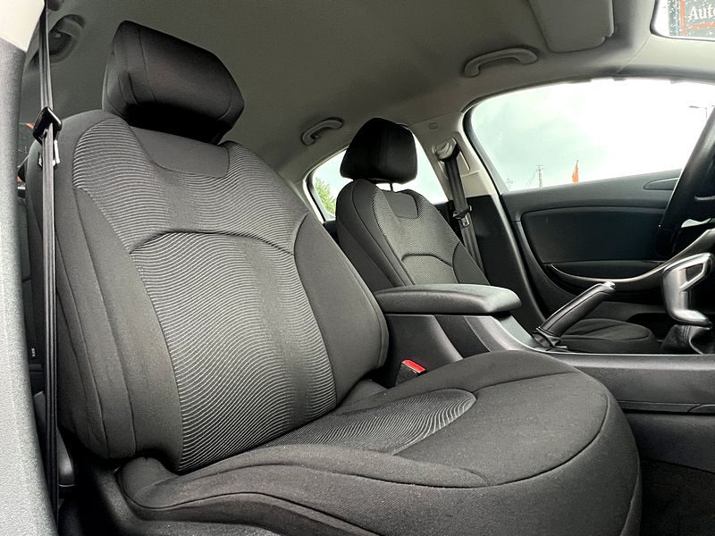 CITROEN C5 II PHASE 2 1.6 VTI 120 Cv 1ERE MAIN BOITE AUTOMATIQUE 47 700 Kms CRIT AIR 1 Garantie 1 an