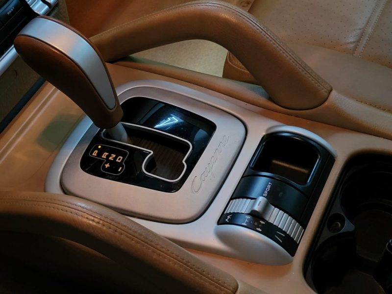 PORSCHE CAYENNE S 4.8 V8 385cv Boîte Auto Tiptronic / FAIBLE KILOMETRAGE