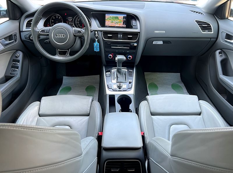 AUDI A5 PHASE 2 SPORTBACK 1.8 TFSI 170 LUXE / TOIT OUVRANT BOITE AUTO CUIR 5 PLACES - GARANTIE 1 AN