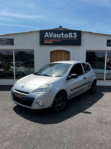 RENAULT CLIO YAHOO! 2011 1.2 LEV 75CV / Distribution OK / Révisée 