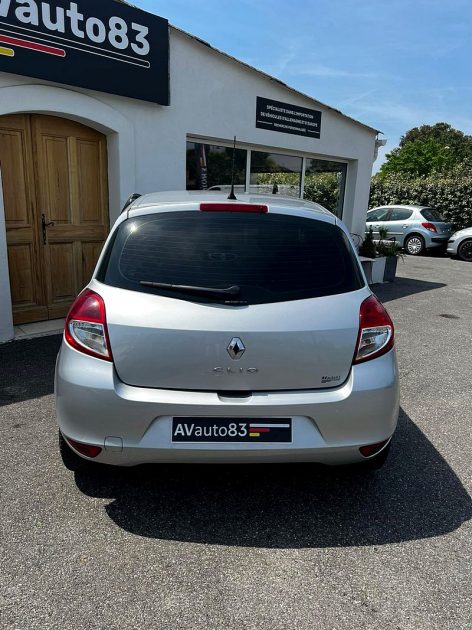 RENAULT CLIO YAHOO! 2011 1.2 LEV 75CV / Distribution OK / Révisée 