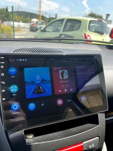 PEUGEOT 107 2010 1.0 VVTI 68cv Premiere main 