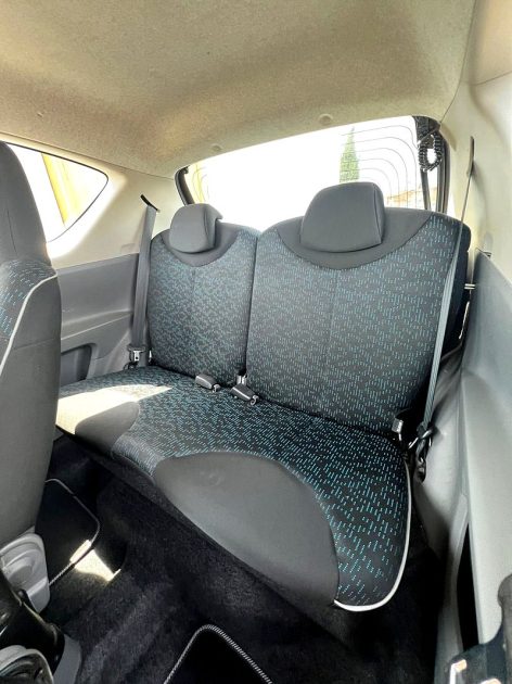 PEUGEOT 107 2010 1.0 VVTI 68cv Premiere main 