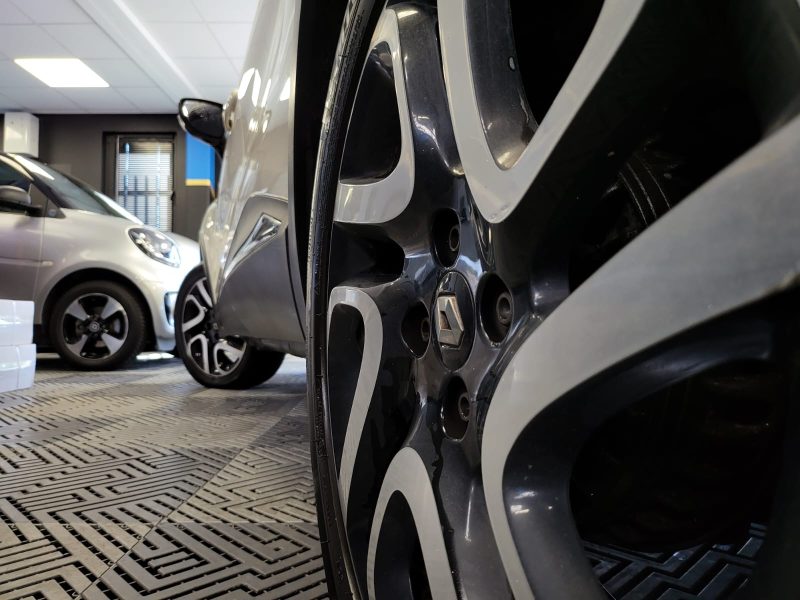 RENAULT CAPTUR 0.9 TCe 90cv INTENS / SUIVI COMPLET RENAULT / 1ERE MAIN / RADAR DE RECUL / KEY LESS 