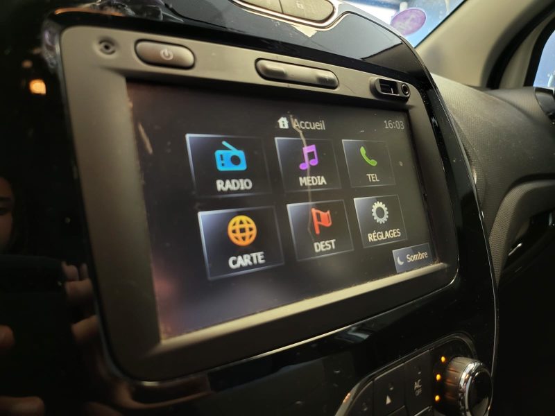 RENAULT CAPTUR 0.9 TCe 90cv INTENS / SUIVI COMPLET RENAULT / 1ERE MAIN / RADAR DE RECUL / KEY LESS 