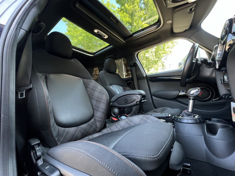 MINI MINI III COOPER S F55 EDITION SEVEN 2.0 192 BOITE AUTO TOIT OUVRANT GPS 5 Portes GARANTIE 1 AN