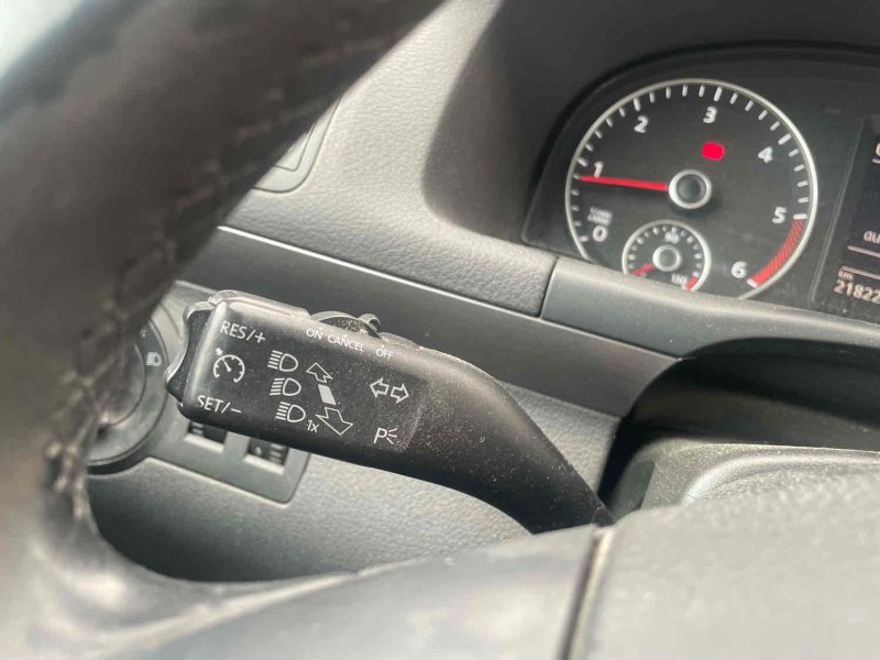 VOLKSWAGEN TOURAN 1.6 TDI 105 7 PLACES 2012 GARANTIE 12 MOIS