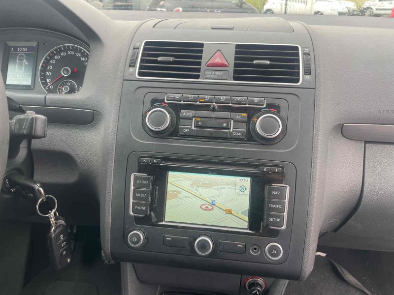 VOLKSWAGEN TOURAN 1.6 TDI 105 7 PLACES 2012 GARANTIE 12 MOIS