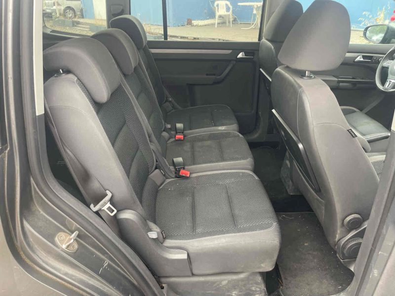 VOLKSWAGEN TOURAN 1.6 TDI 105 7 PLACES 2012 GARANTIE 12 MOIS