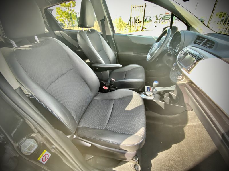 TOYOTA YARIS III HSD STYLE TOIT PANORAMIQUE 07/2014