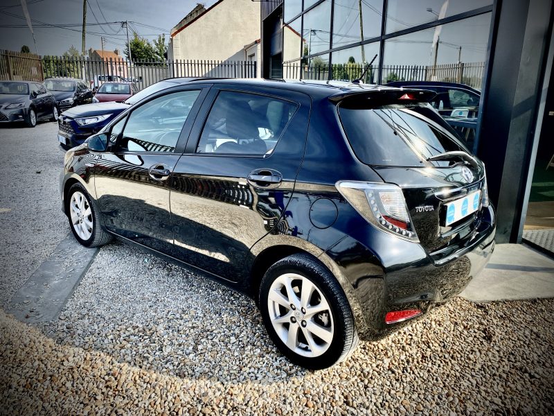 TOYOTA YARIS III HSD STYLE TOIT PANORAMIQUE 07/2014