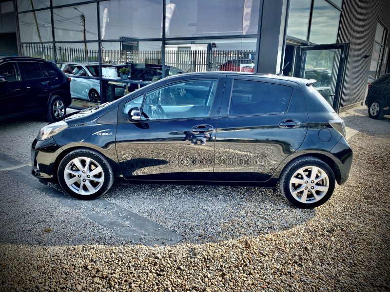 TOYOTA YARIS III HSD STYLE TOIT PANORAMIQUE 07/2014