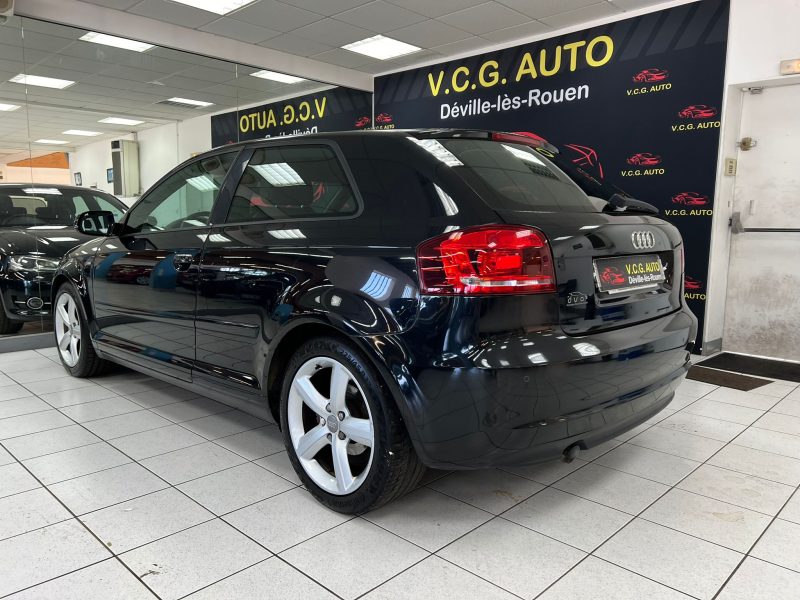 AUDI A3 2.0 TDI 140CH DPF S-LINE