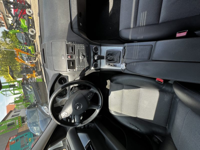 MERCEDES Classe C320 AVANTGARDE 4- MATIC 