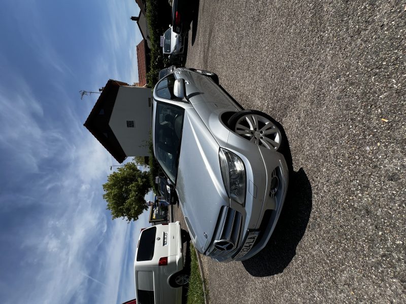 MERCEDES Classe C320 AVANTGARDE 4- MATIC 