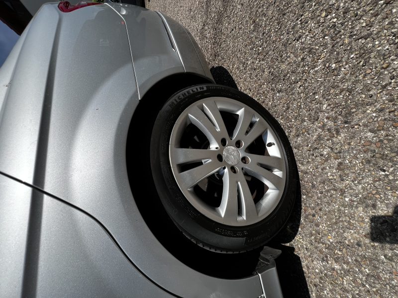 MERCEDES Classe C320 AVANTGARDE 4- MATIC 