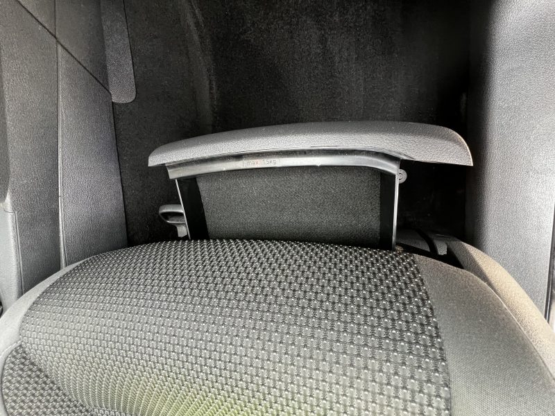 VOLKSWAGEN TOURAN 1.2L TSI CONFORTLINE 7 places