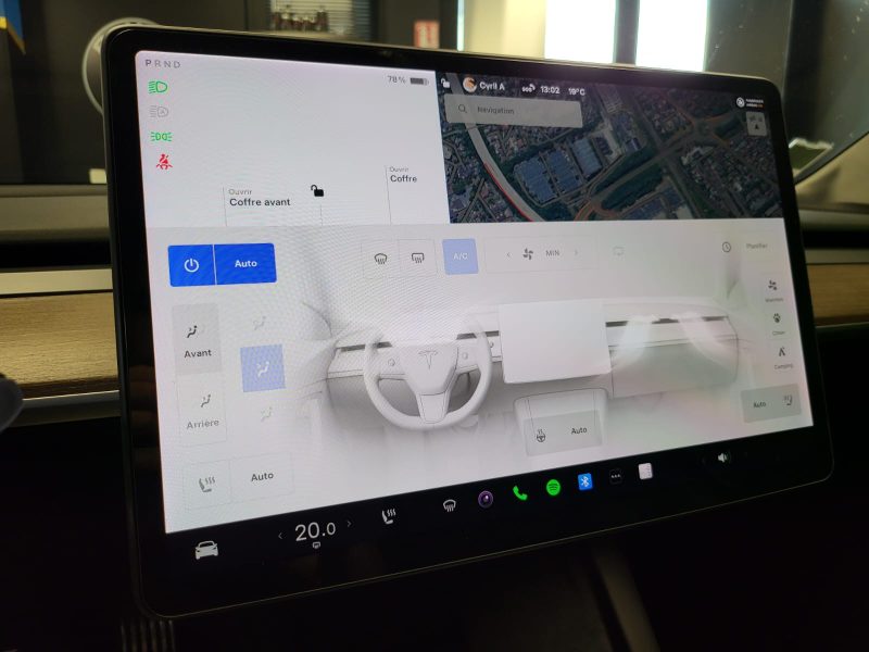 TESLA Model 3 STANDARD RANGE PLUS RWD /VOLANT CHAUFFANT+1ER MAIN+VITRE TEINTE/