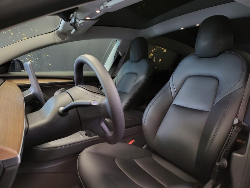 TESLA Model 3 STANDARD RANGE PLUS RWD /VOLANT CHAUFFANT+1ER MAIN+VITRE TEINTE/