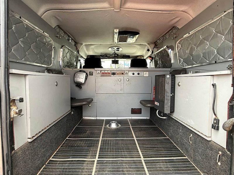 LAND ROVER DEFENDER 2003