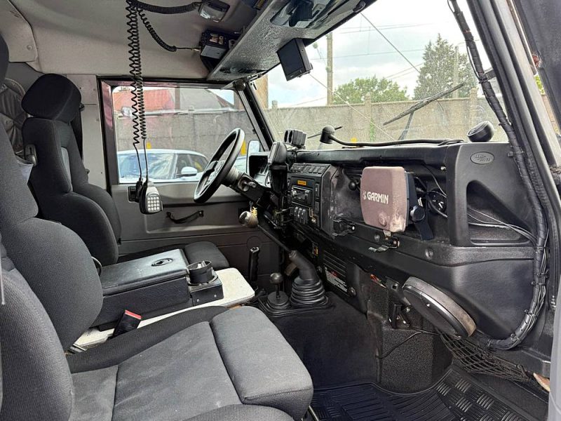 LAND ROVER DEFENDER 2003