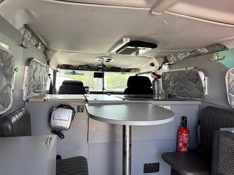 LAND ROVER DEFENDER 2003