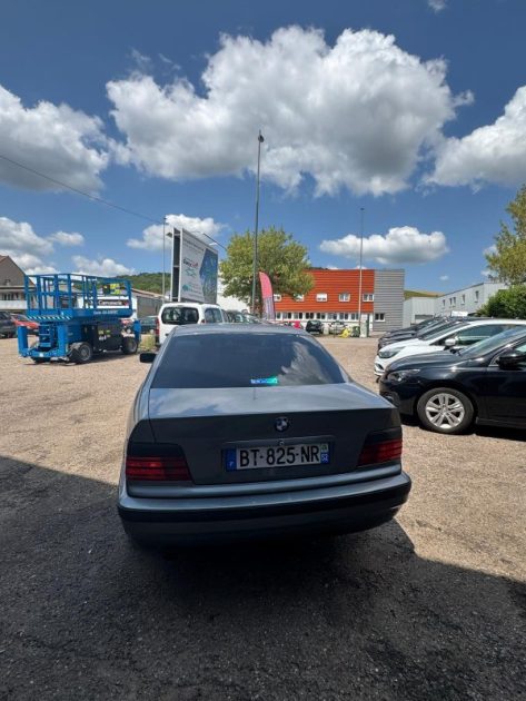 B.M.W. SERIE 3 1995