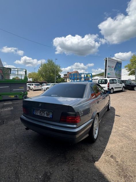 B.M.W. SERIE 3 1995